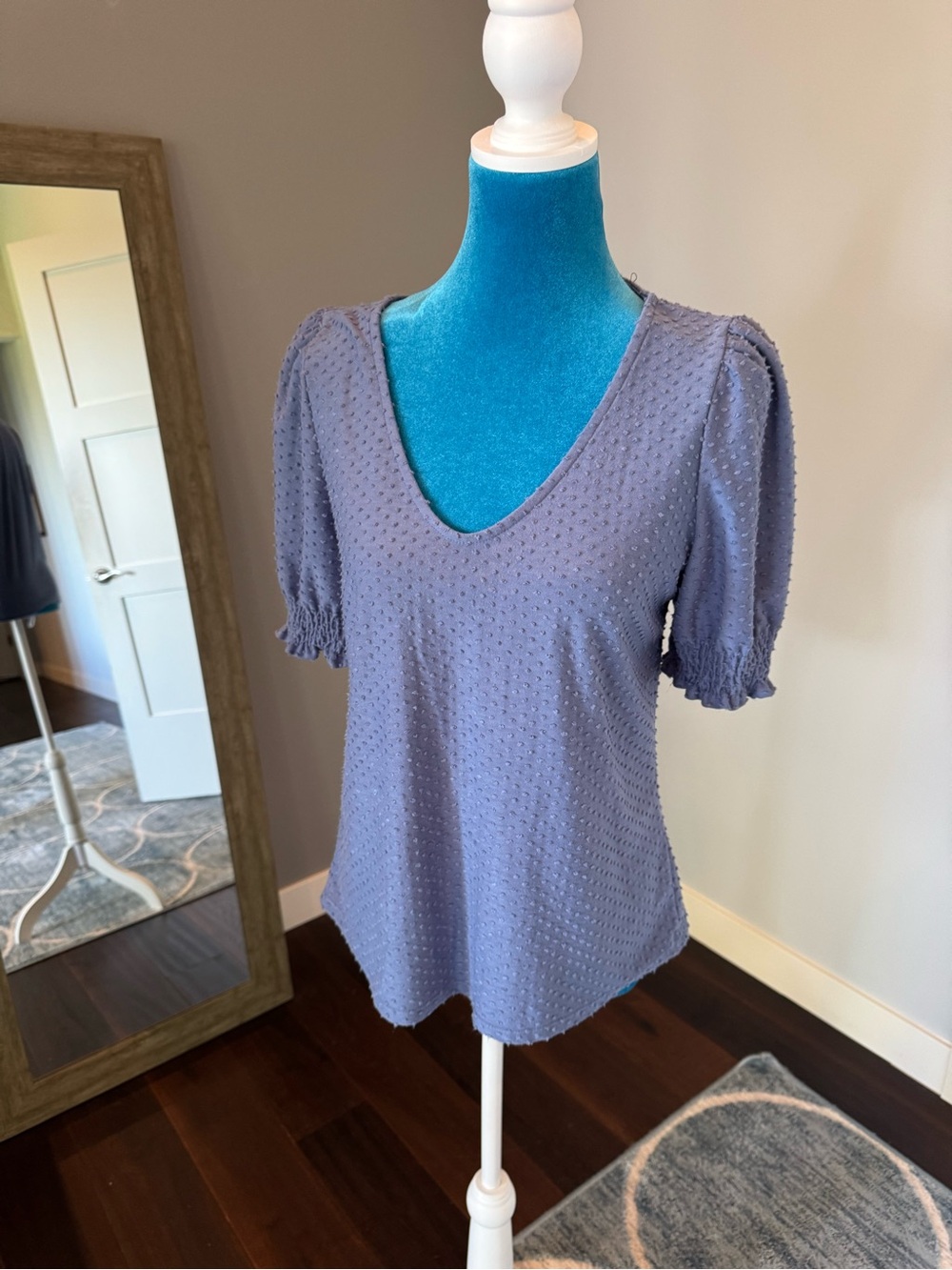 W5 Periwinkle Puff-Sleeve V-Neck Top